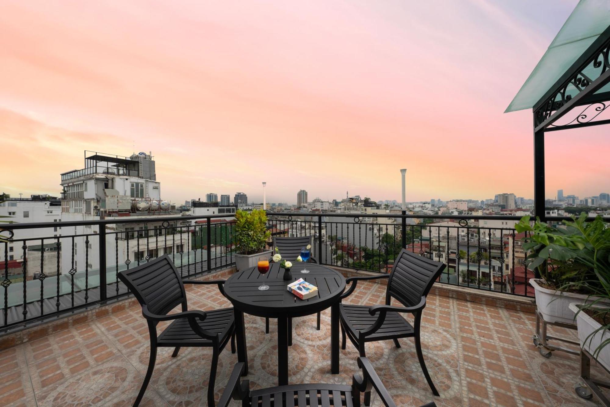 Sq Hang Gai Hotel & Spa Hanoi Exterior photo