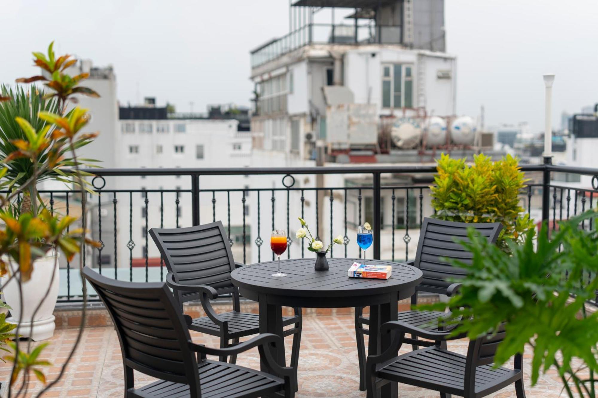 Sq Hang Gai Hotel & Spa Hanoi Exterior photo