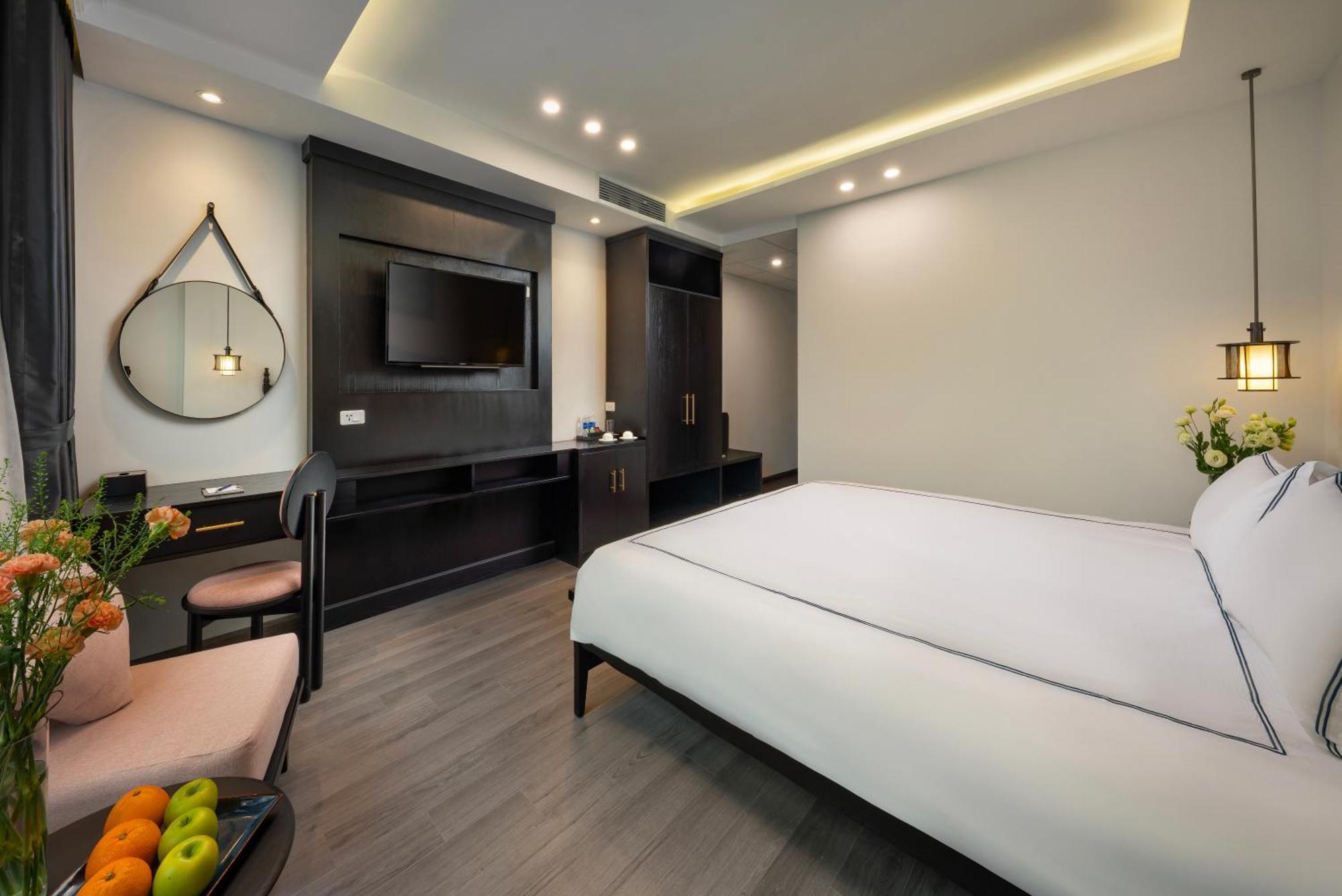 Sq Hang Gai Hotel & Spa Hanoi Exterior photo