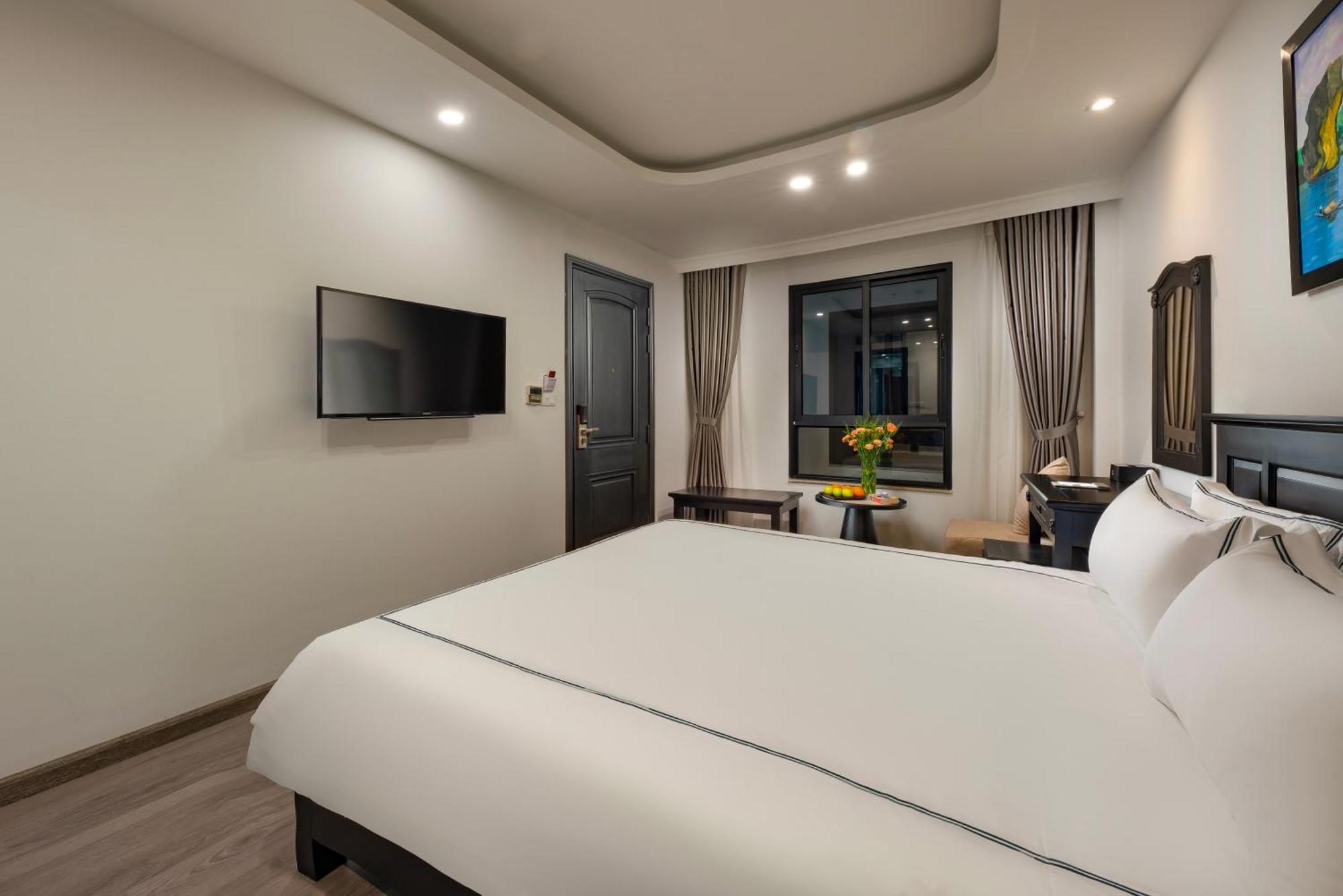 Sq Hang Gai Hotel & Spa Hanoi Exterior photo