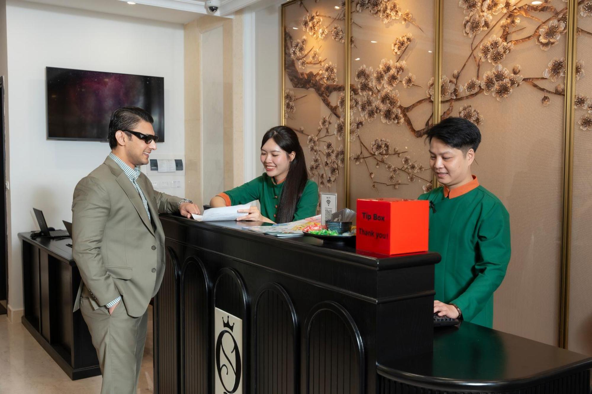 Sq Hang Gai Hotel & Spa Hanoi Exterior photo