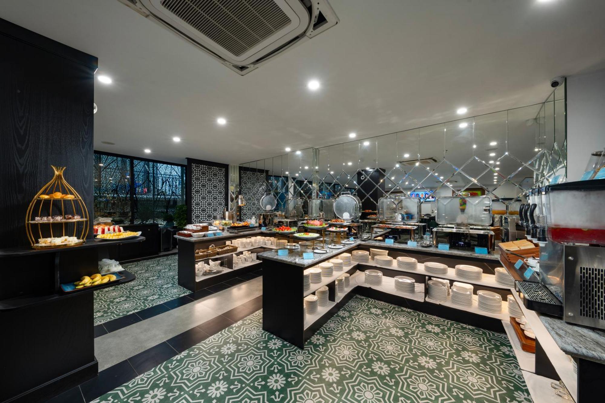 Sq Hang Gai Hotel & Spa Hanoi Exterior photo