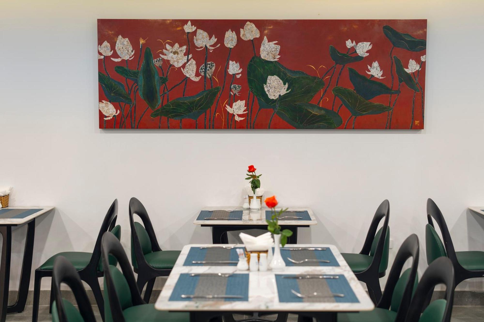 Sq Hang Gai Hotel & Spa Hanoi Exterior photo